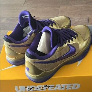 Kobe undefeated basketball shoes
